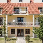 Albouro Seafront Hotel