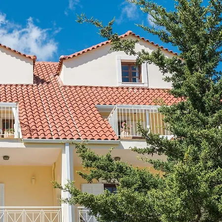 Albouro Seafront Szálloda