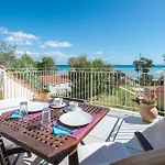 Albouro Seafront Katelios