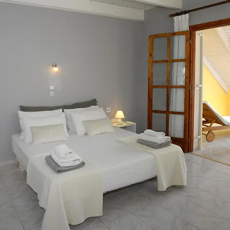 Otel Albouro Seafront Kateleios