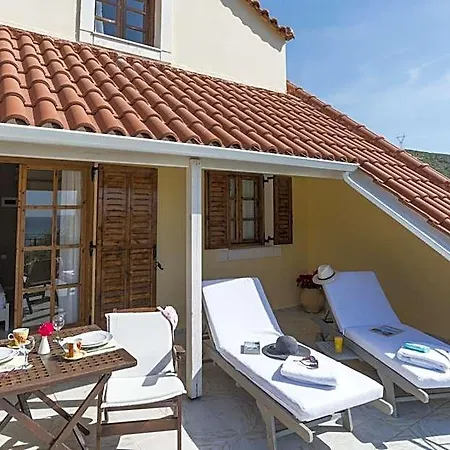 Albouro Seafront Hotel 3*