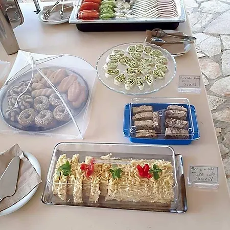 Ξενοδοχείο Albouro Seafront Κατελειός