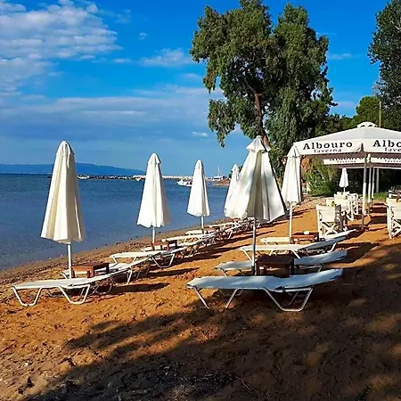 Hotel Albouro Seafront 3*