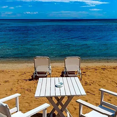 Hotel Albouro Seafront 3*