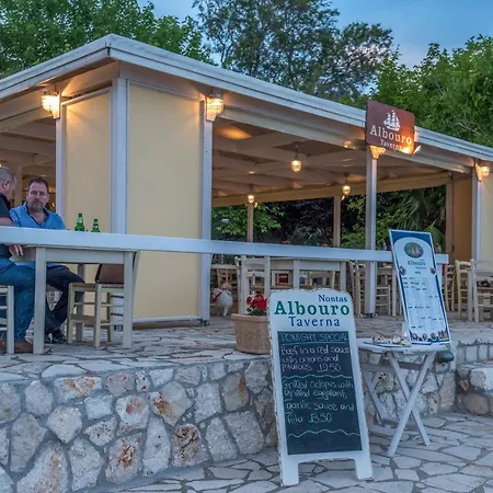 호텔 Albouro Seafront 3*