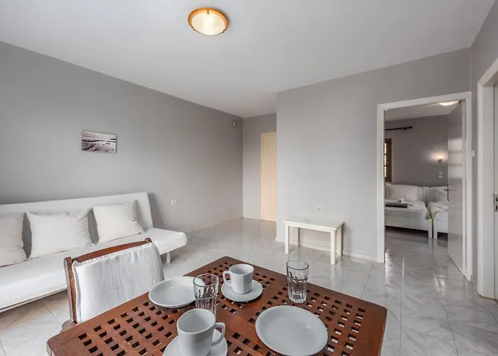 Albouro Seafront Hotell 3*