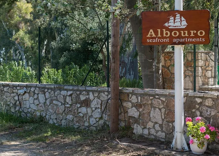 Albouro Seafront