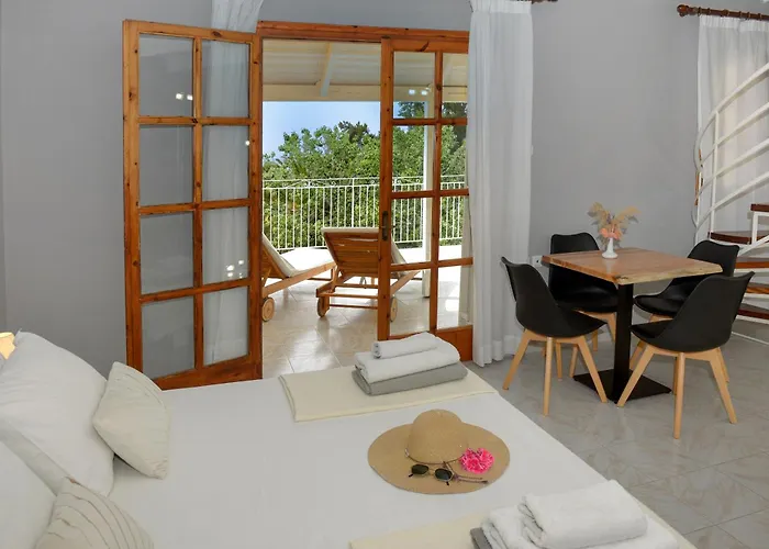 Albouro Seafront 3* Katelios