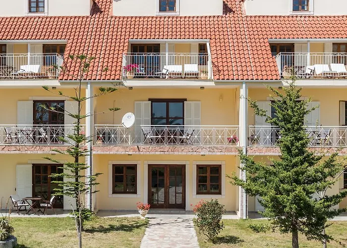 Albouro Seafront Hotel