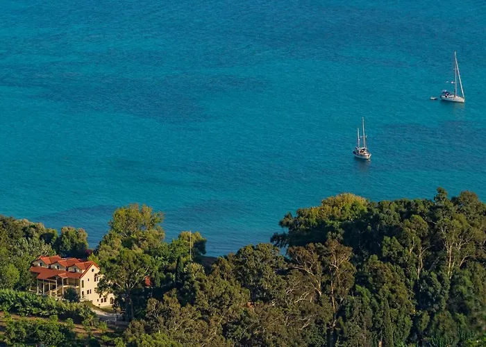 Hotel Albouro Seafront